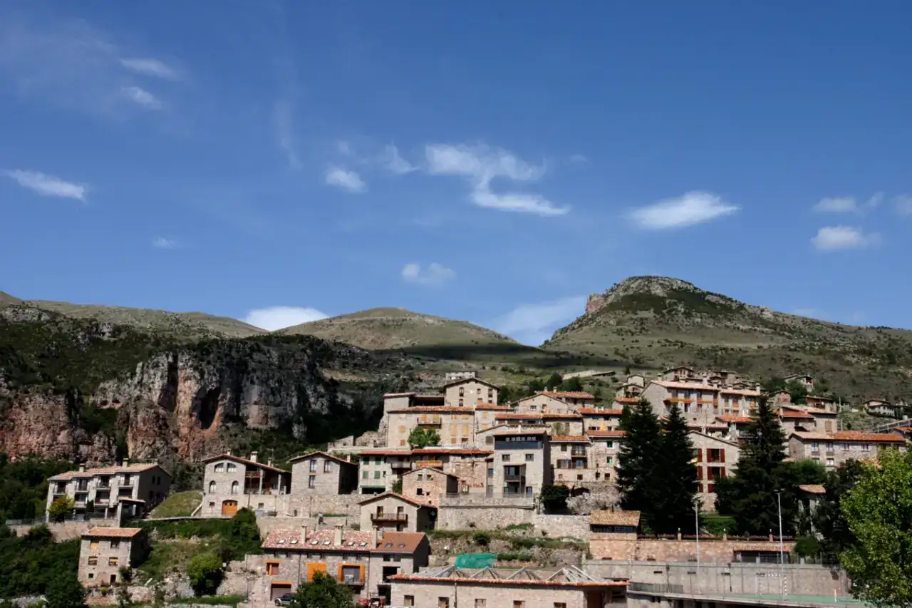 Vista de Castellar de n'Hug (Berguedà-Catalunya).