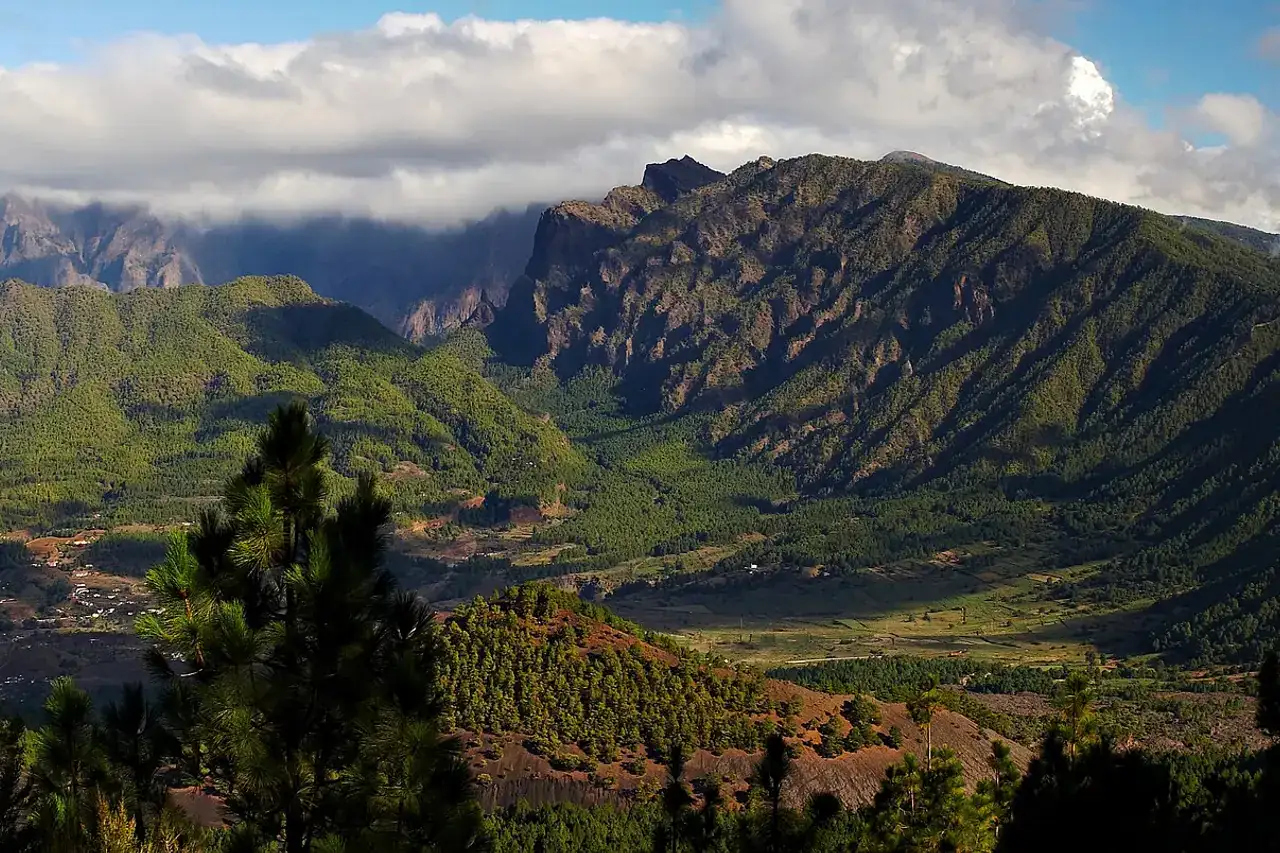 View to the Caldera de Taburiente, La Palma, (Canary Islands, Spain).
